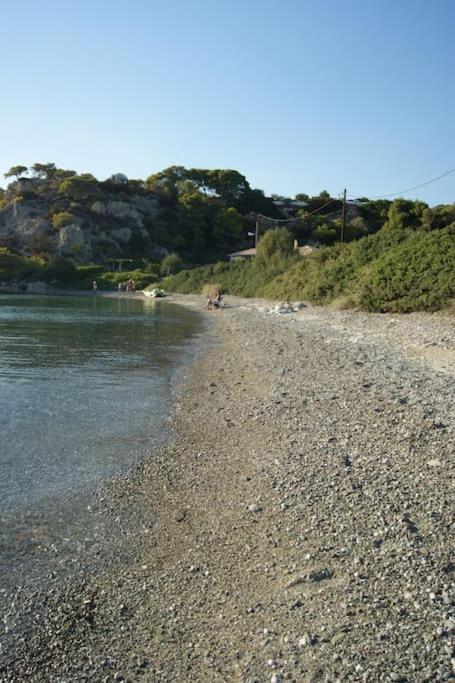 Willa House By The Sea At Skaloma, Loutraki Jezioro Vouliagmeni Zewnętrze zdjęcie